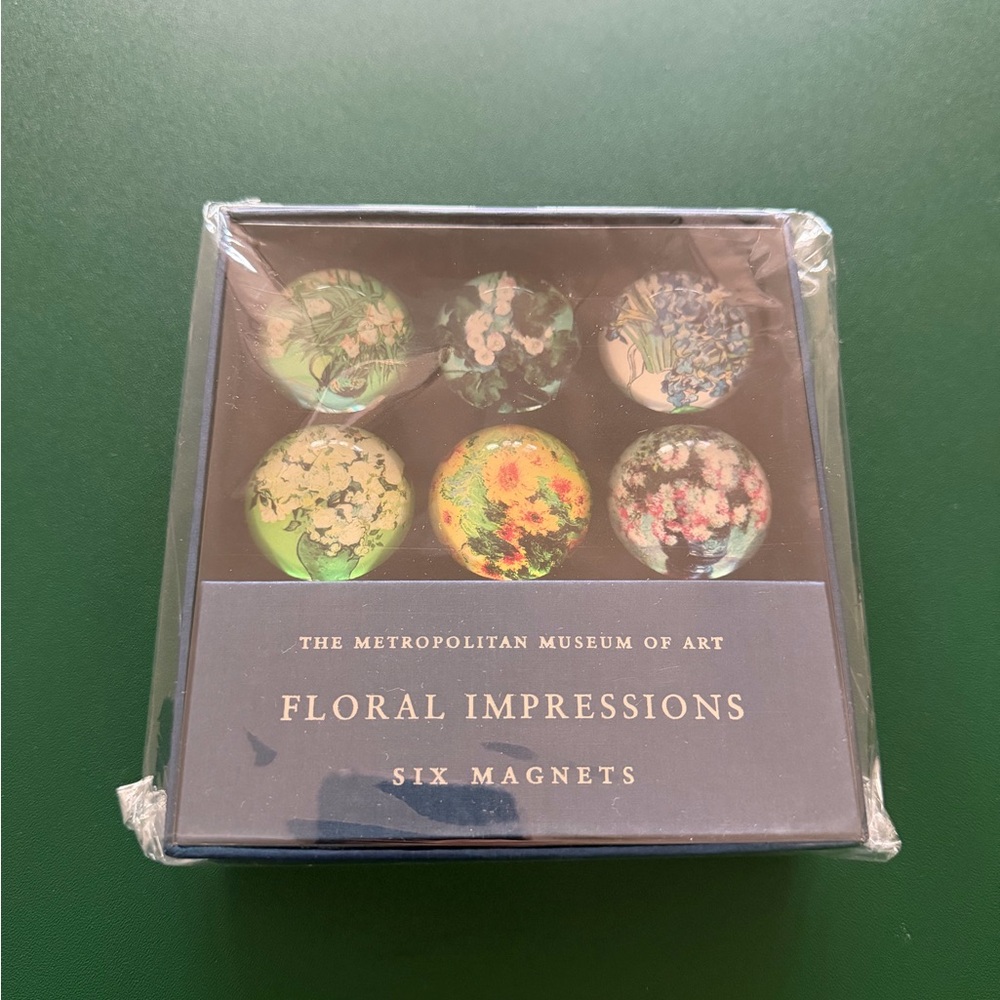 The Met Floral Impressions Magnets